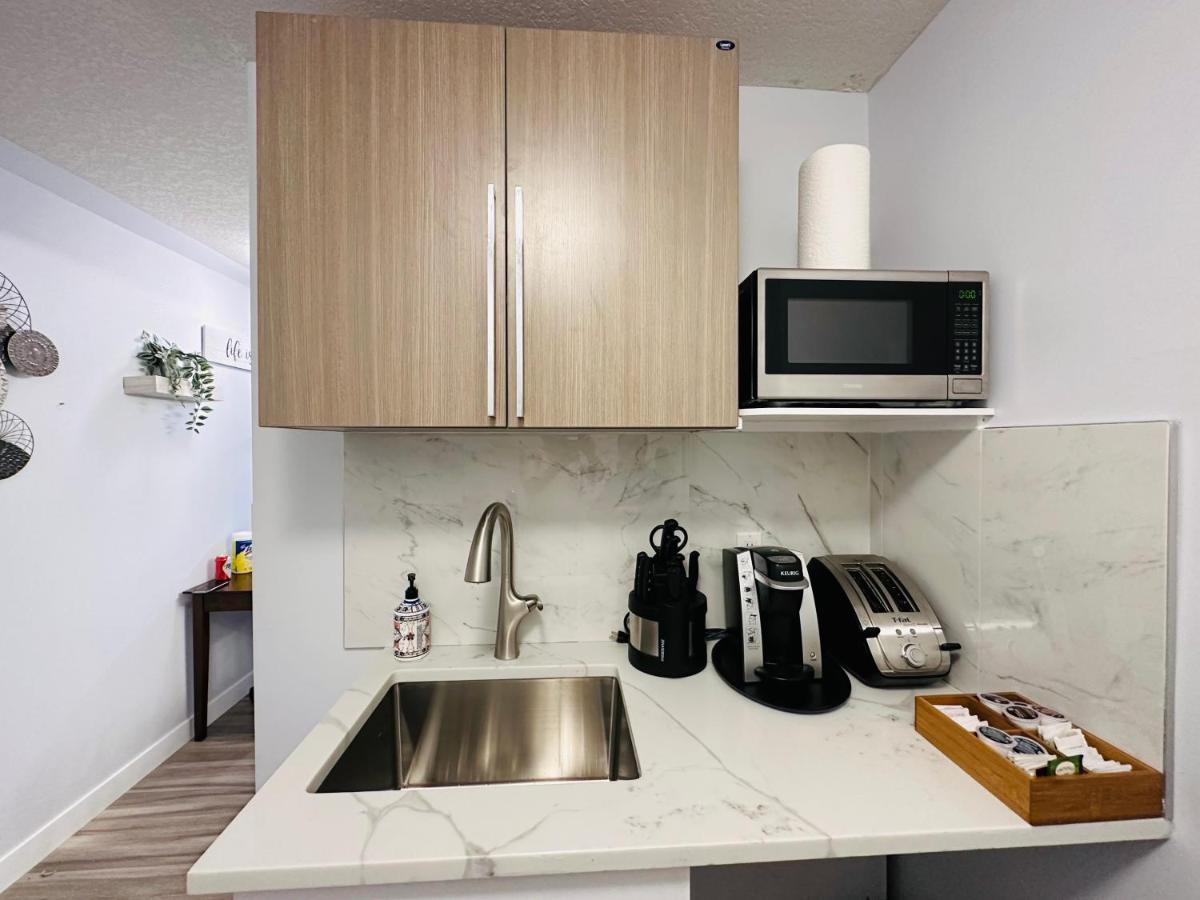 Romantic Studio With Kitchen & Ac & Bbq & A Huge Balcony 164 Canmore Exteriér fotografie